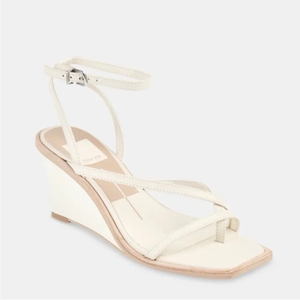 NEW! Dolce Vita Gemini Ankle Strap Wedge Sandal in Ivory - Size 10 🚙